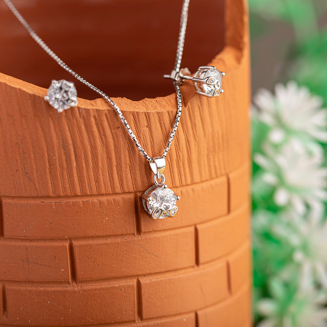 Solitaire Necklace