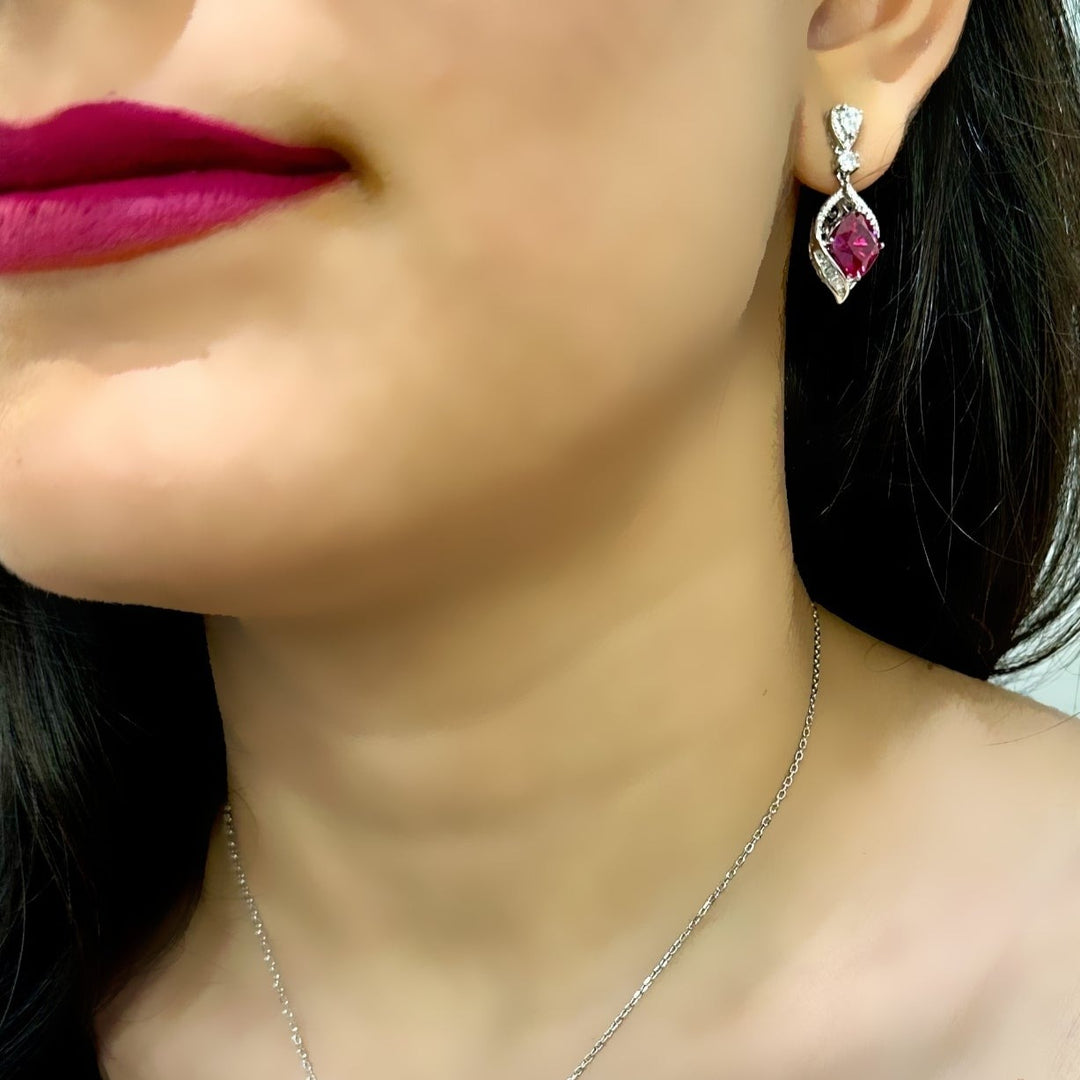 Elegancia Earrings